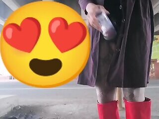 02 Curbside Cum 00:30 (New Socks New Scene New Hairstyle)